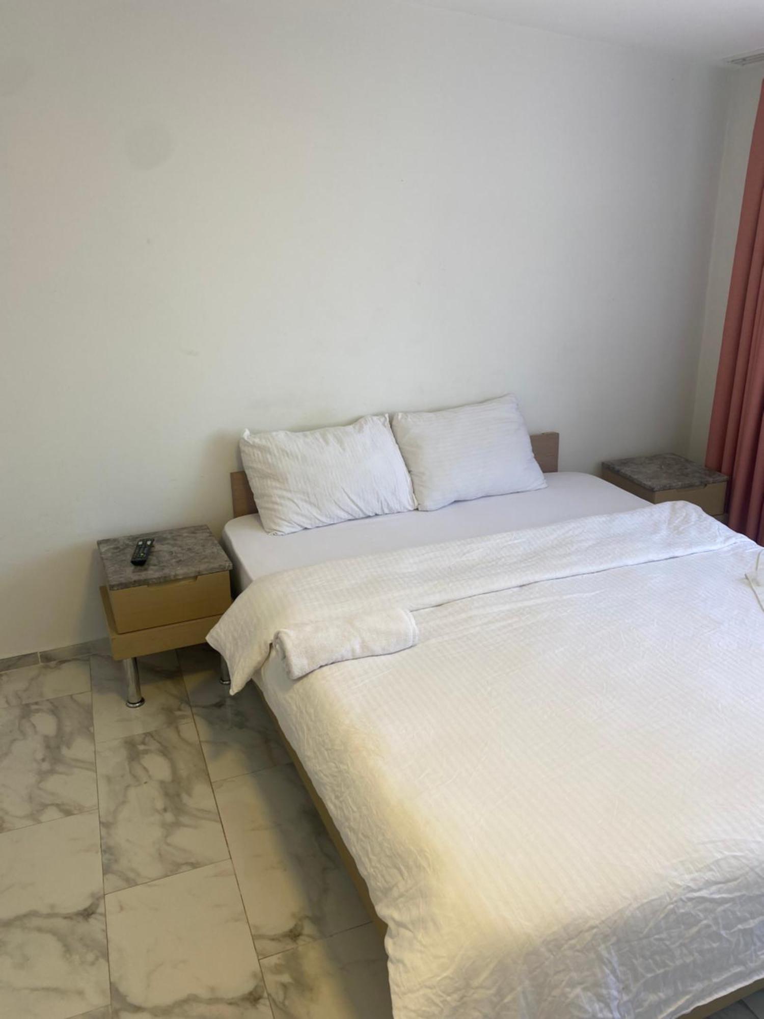 Yenikapi Hotel Istanbul Bagian luar foto